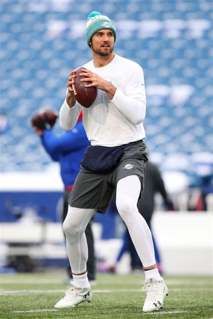 Brock Osweiler Height, Weight, Net Worth, Age, Birthday, Wikipedia, Who, Nationality, Biography