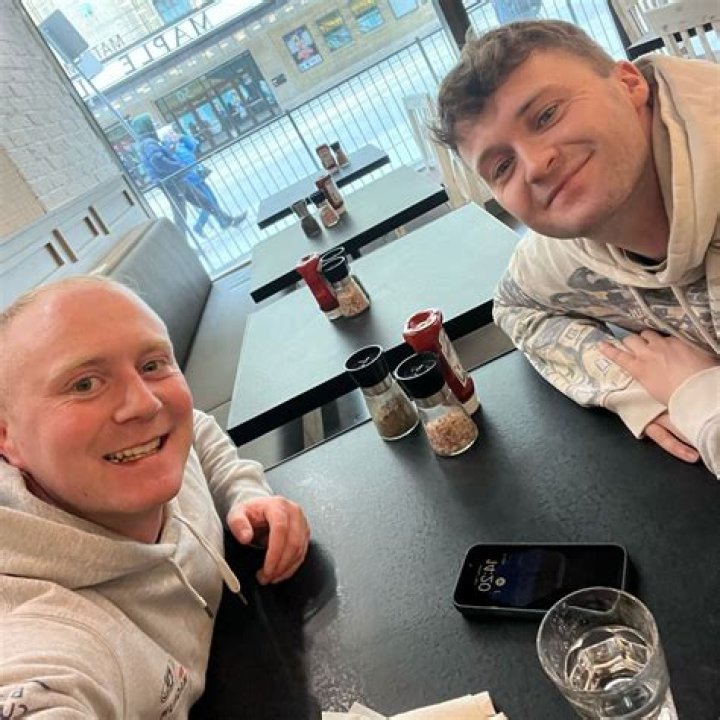 
Bruce Mouat Height, Weight, Net Worth, Age, Birthday, Wikipedia, Who, Nationality, Biography 