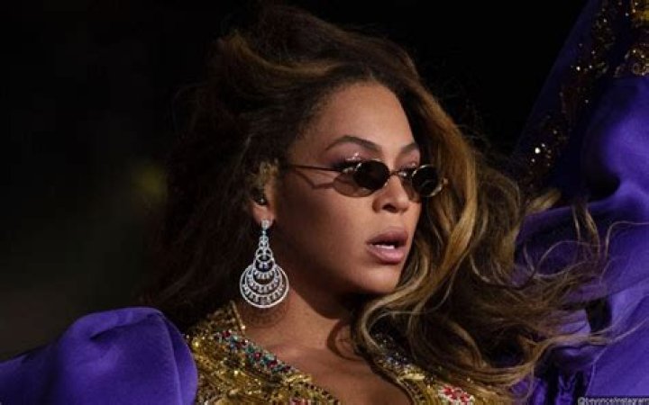 
How Much Did Beyonce Get Paid for Dubai… $35 Million Per Hour? 