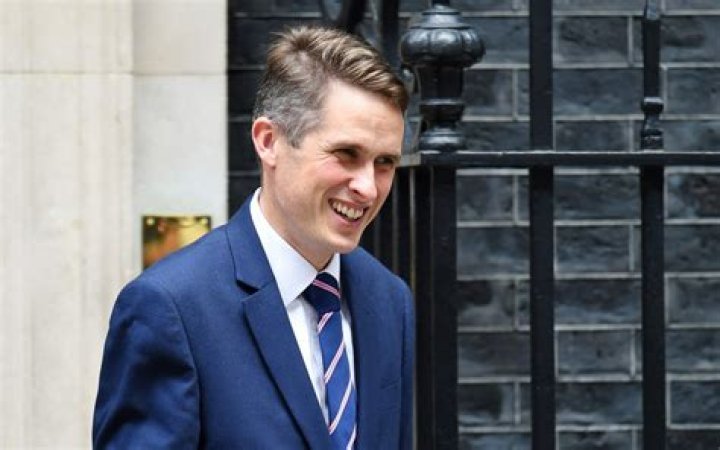 
Is Gavin Williamson Married? His Bio, Age, Wife and Net worth 