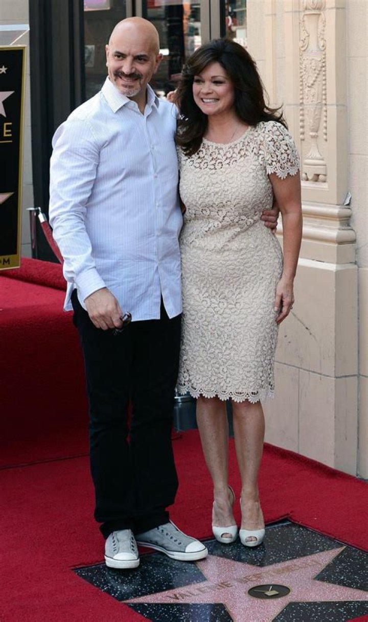 
Is Valerie Bertinelli Still Married To Tom Vitale? Divorce Finalisation And Split Reason 