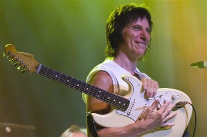 Jeff Beck Height, Weight, Net Worth, Age, Birthday, Wikipedia, Who, Nationality, Biography
