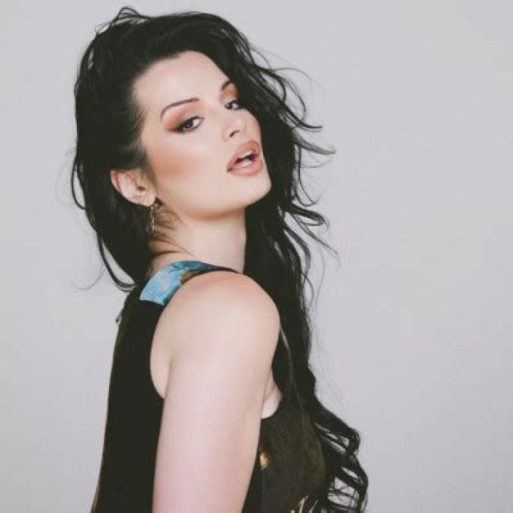 
Jenna Morasca Height, Weight, Net Worth, Age, Birthday, Wikipedia, Who, Nationality, Biography 