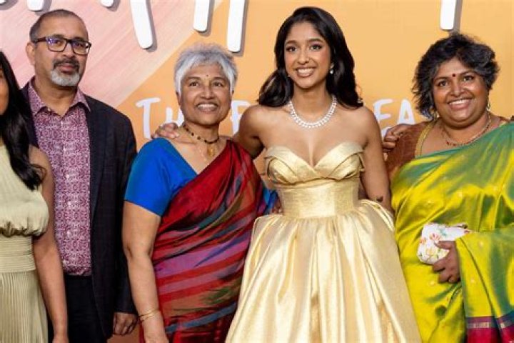 
Maitreyi Ramakrishnan Siblings: Meet Her Brother Vishwaa Ramakrishnan 