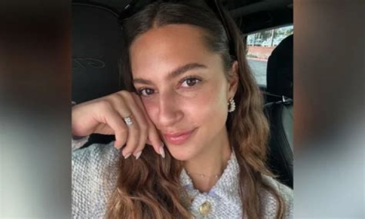 Renee Maudlena Height, Weight, Net Worth, Age, Birthday, Wikipedia, Who, Nationality, Biography