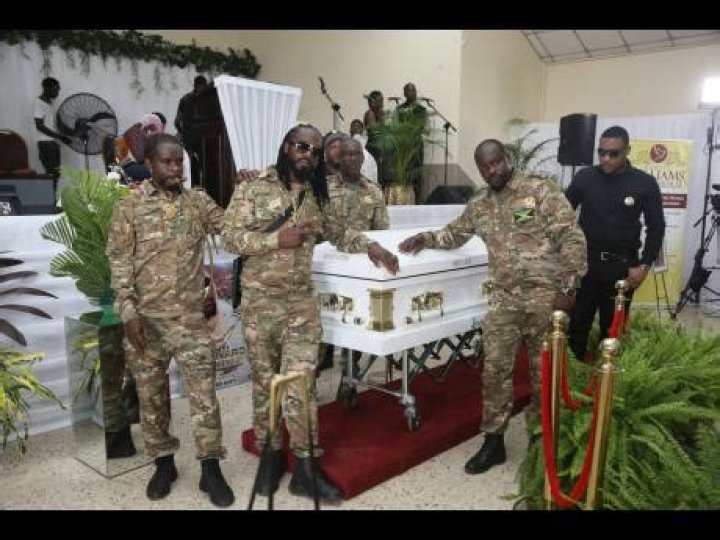 
Spragga Benz Gave Emotional Tribute To Merciless At His Funeral 