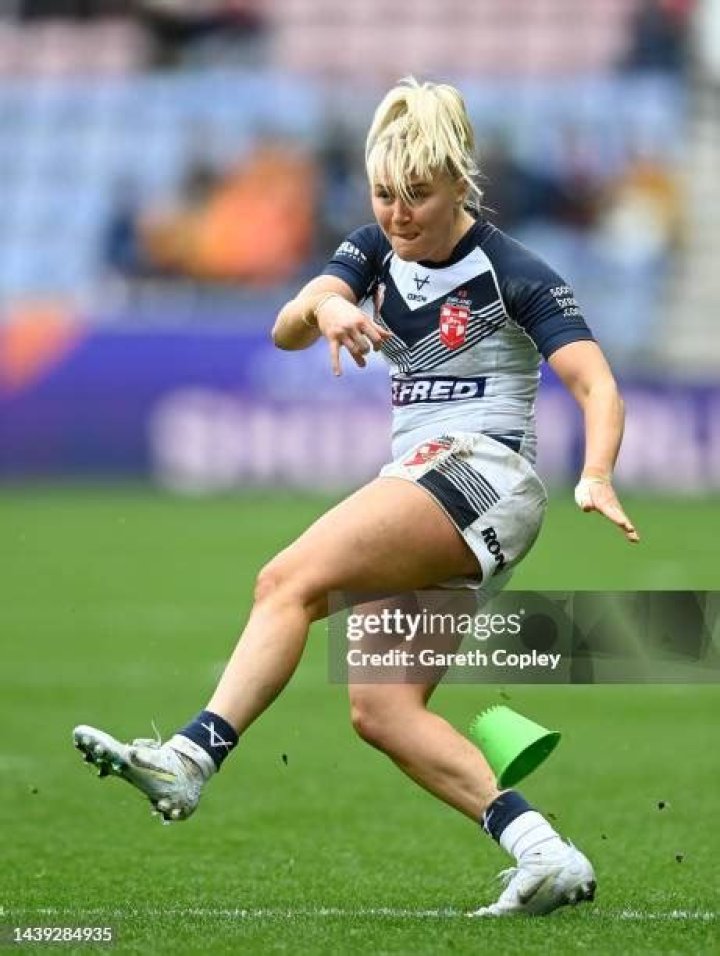 Tara-Jane Stanley Height, Weight, Net Worth, Age, Birthday, Wikipedia, Who, Instagram, Biography