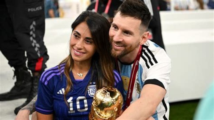 
Who is Lionel Messi’s wife Antonela Roccuzzo? 