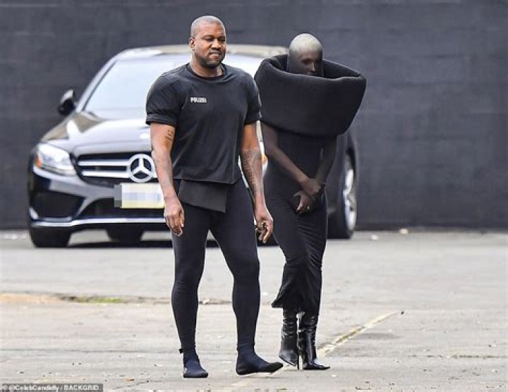 
Who is Nichol Lechmanik? Kanye West sued by photographer after he snatched her phone, threw it on street 